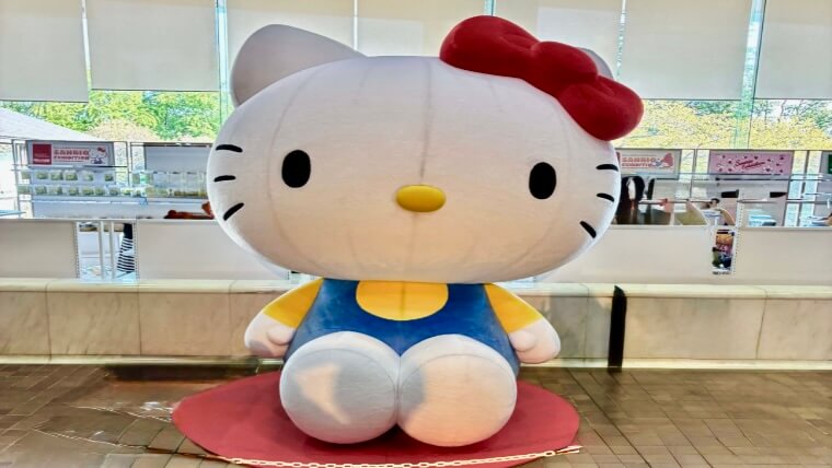 巨大なキティちゃん