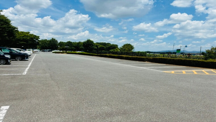 ヒロサワ県西公園の駐車場